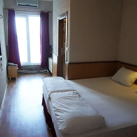 Otel Aqua Boss