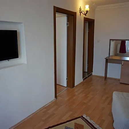 Otel Aqua Boss 2*