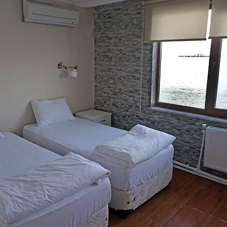 Otel Aqua Boss