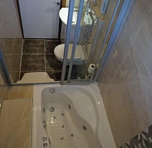 Отель Aqua Boss Эджеабат